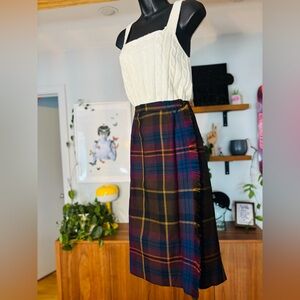 VTG Sportrite by Highland Queen Plaid Wool Wrap Skirt – Made in Canada